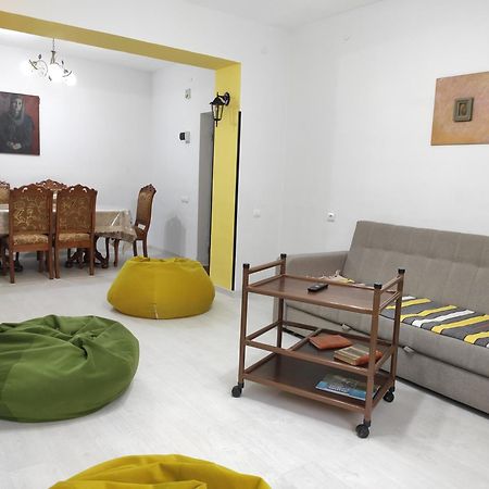 Ners Guest House ギュムリ エクステリア 写真